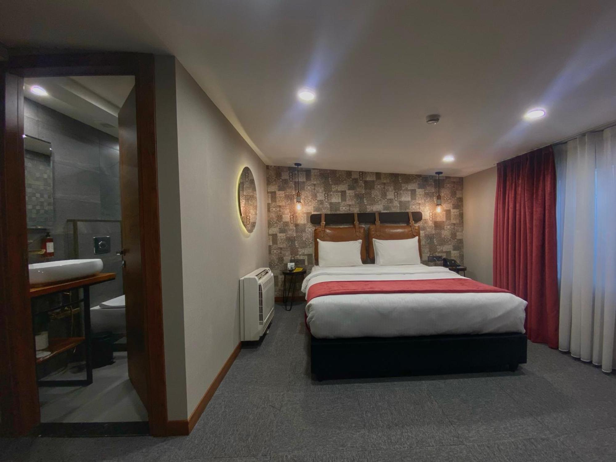 Townhouse Tbilisi Boutique Hotel Buitenkant foto