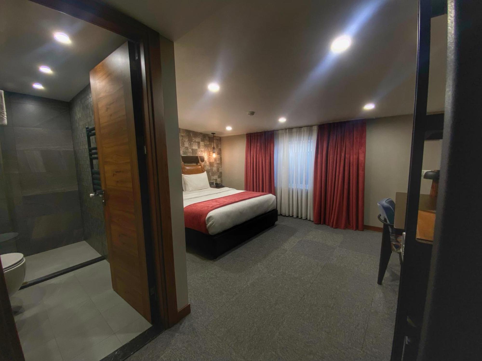 Townhouse Tbilisi Boutique Hotel Buitenkant foto